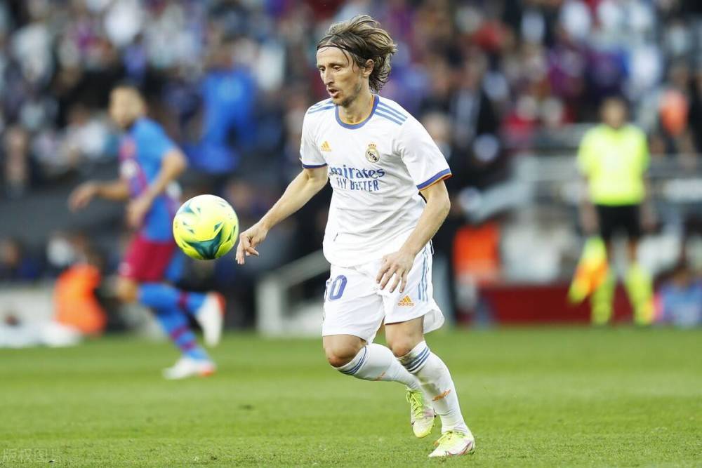 杜埃获得2025年欧洲金童奖